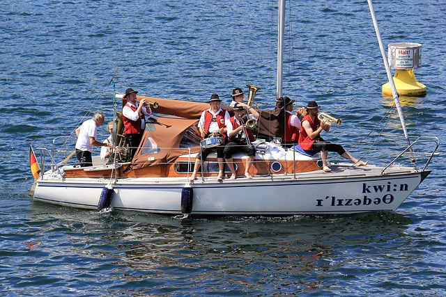 并在退役后 并在退役后